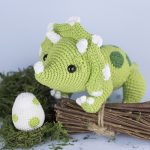 Patrón Amigurumi Dinosaurio Tricerátops