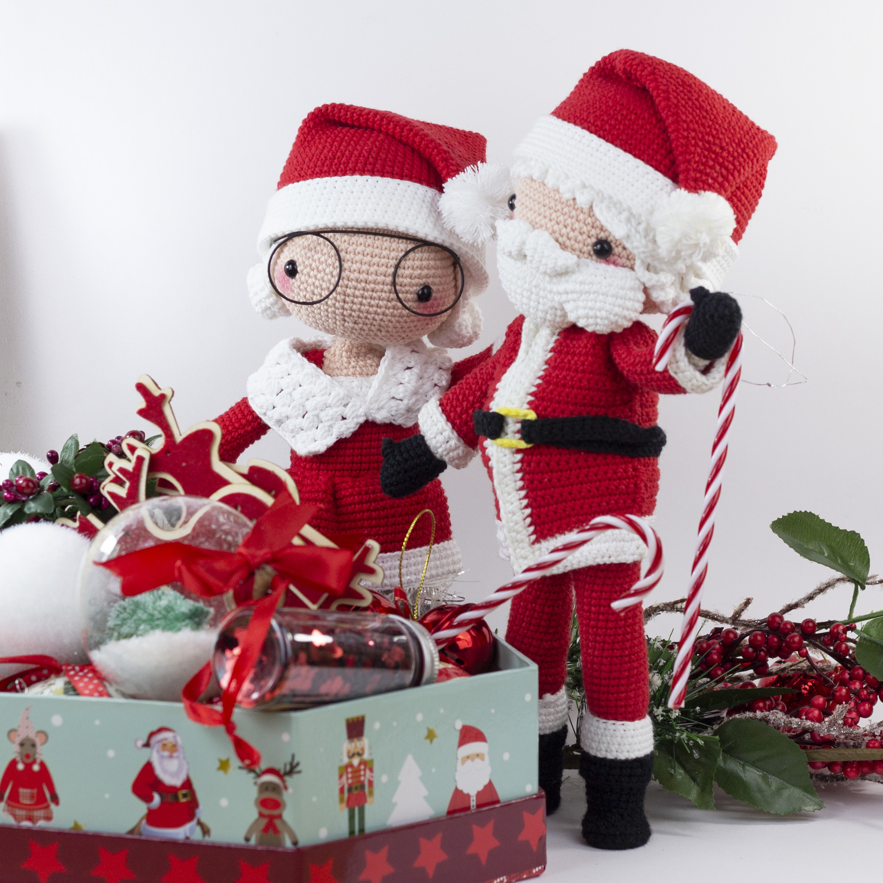 Muñecos Amigurumi Papá Noel y Mamá Noel – Amigurumi Duende de los Hilos