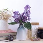 Patrón flores a crochet lilas